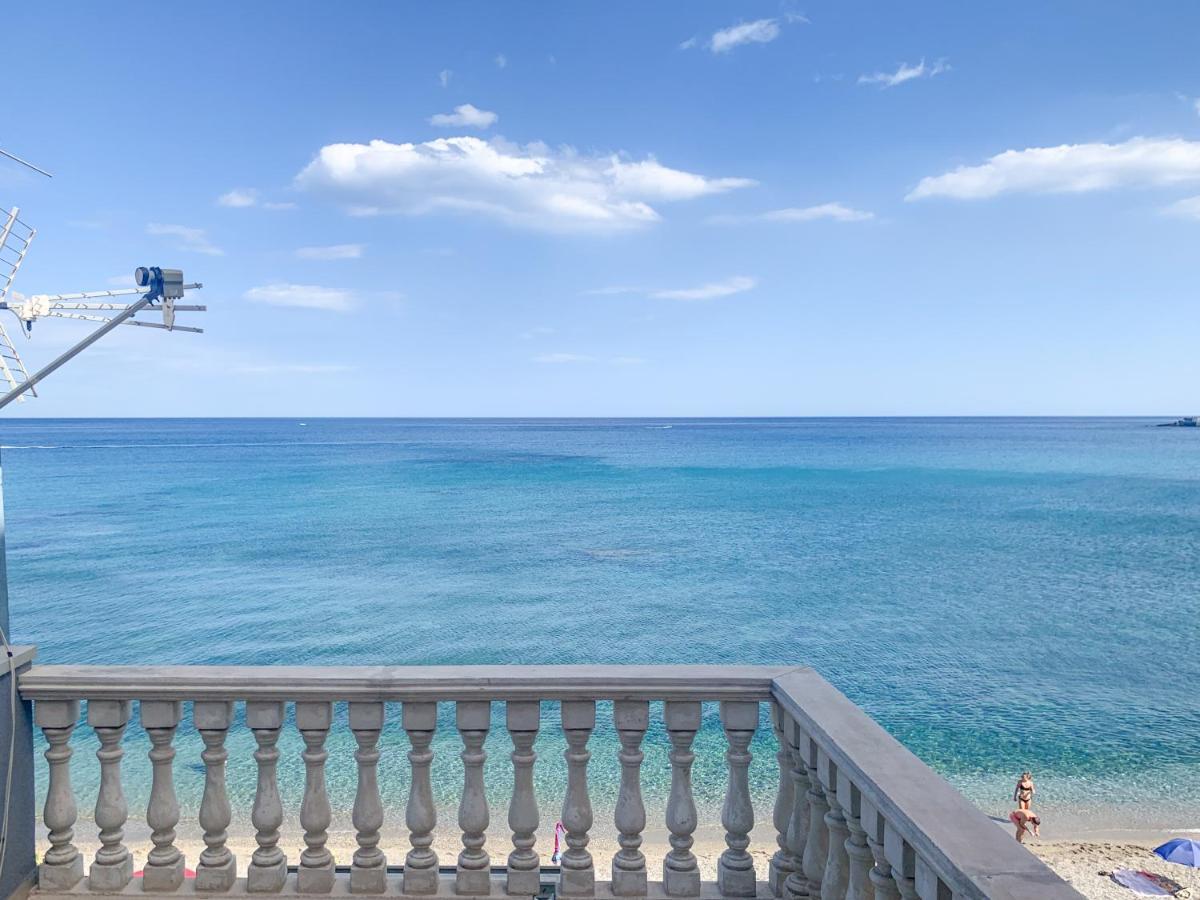 גיארדיני נאקסוס Maremare Apartments מראה חיצוני תמונה